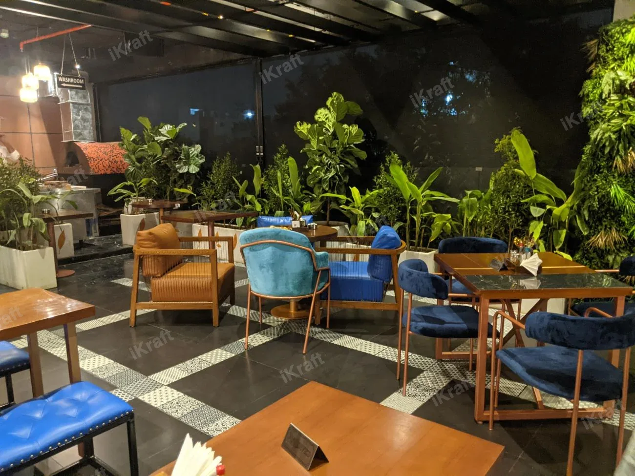 Posh Nosh interior by iKraft, view 3